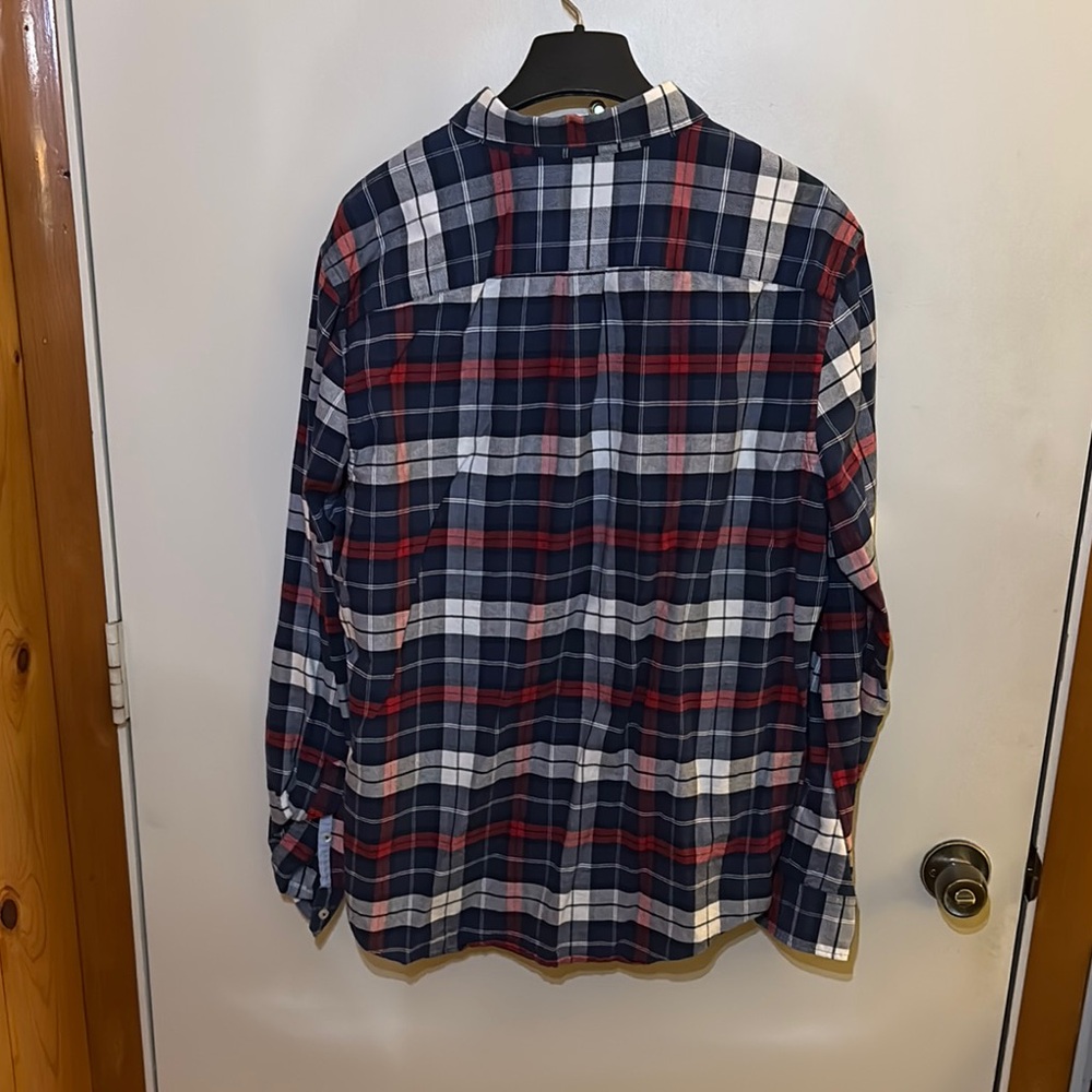 American Eagle Blue and Red Casual Button Down Shirt with Plaid Pattern - Picture 3 of 4